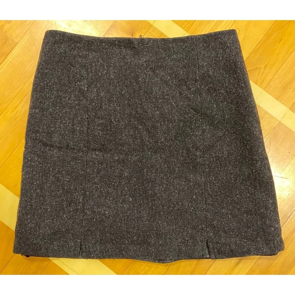 MAURICES Women's Gray Wool Mini Skirt‎ Size 6